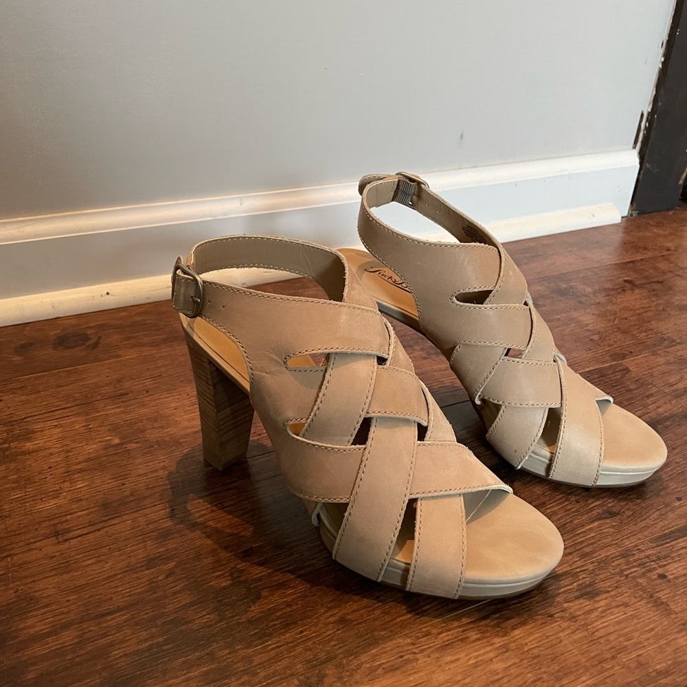 Lucky Brand Pexx Braided sunstroke leather platform